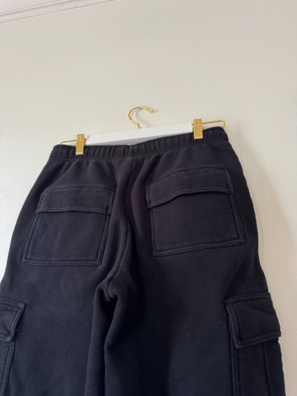 Aritzia TNA Cozy Sweatfleece Mega Cargo Sweatpant - Picture 5 of 12